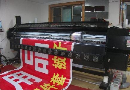 南京喷绘广告分辨率是多少？